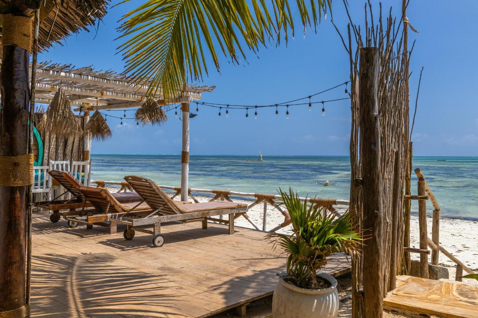 Hotel Pili Pili Lagoon Beach 4*