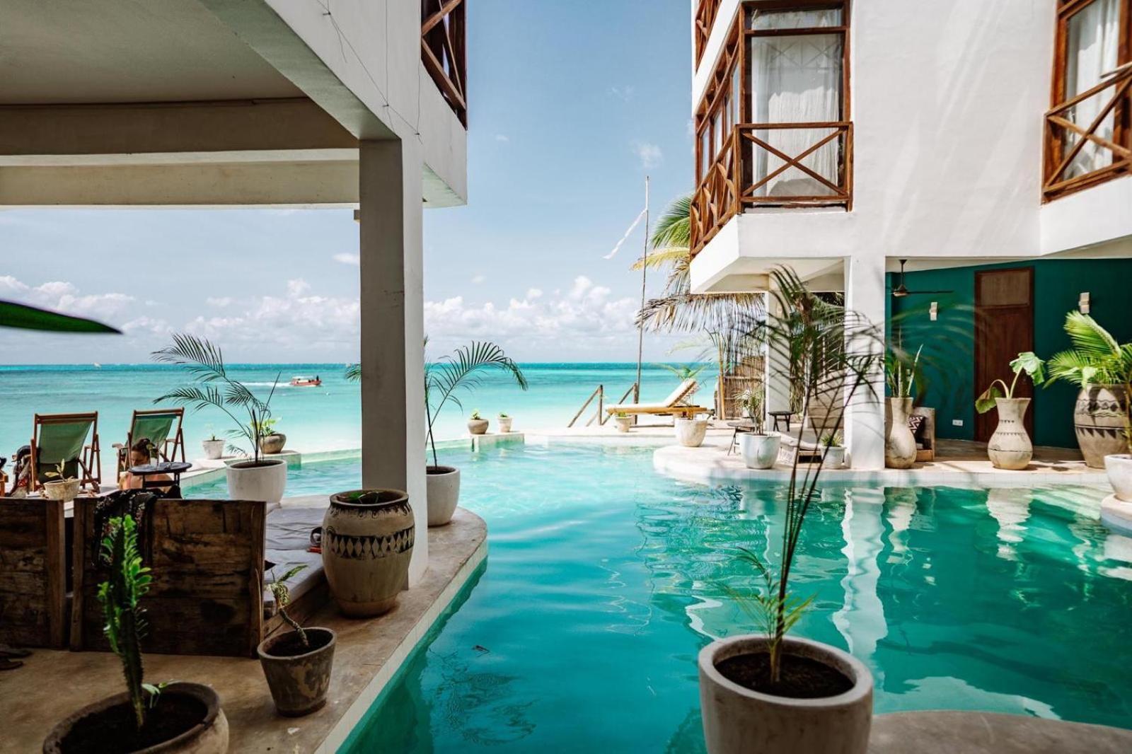 Hotel Pili Pili Lagoon Beach 4*